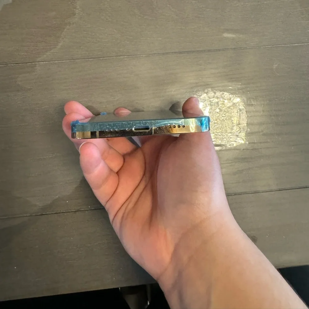 Apple iPhone 13 Pro 1TB Maxium Storage Gold LIKE NEW A GRADE CONDITION UNLOCKED - Picture 6 of 8